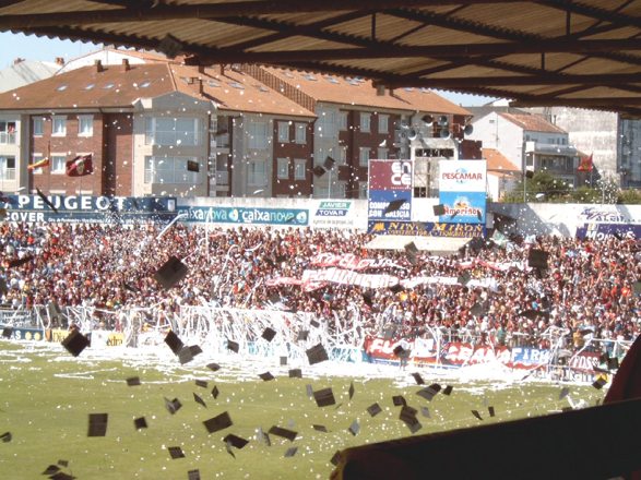 O ascenso · 2004