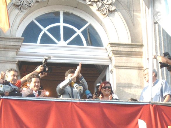 O ascenso · 2004
