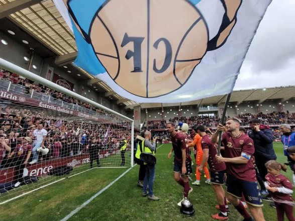 O ascenso · 2025