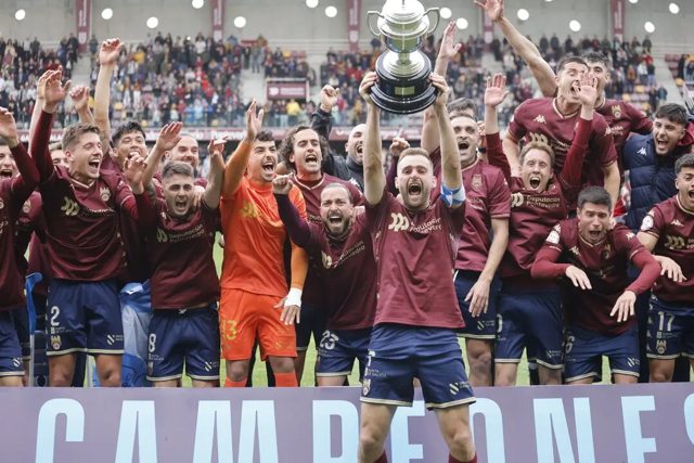 O ascenso · 2025